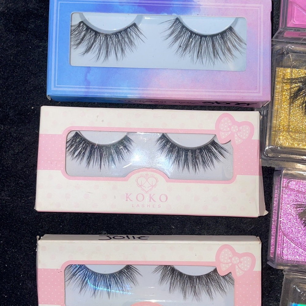 Eyelashes - Picture 4 of 4